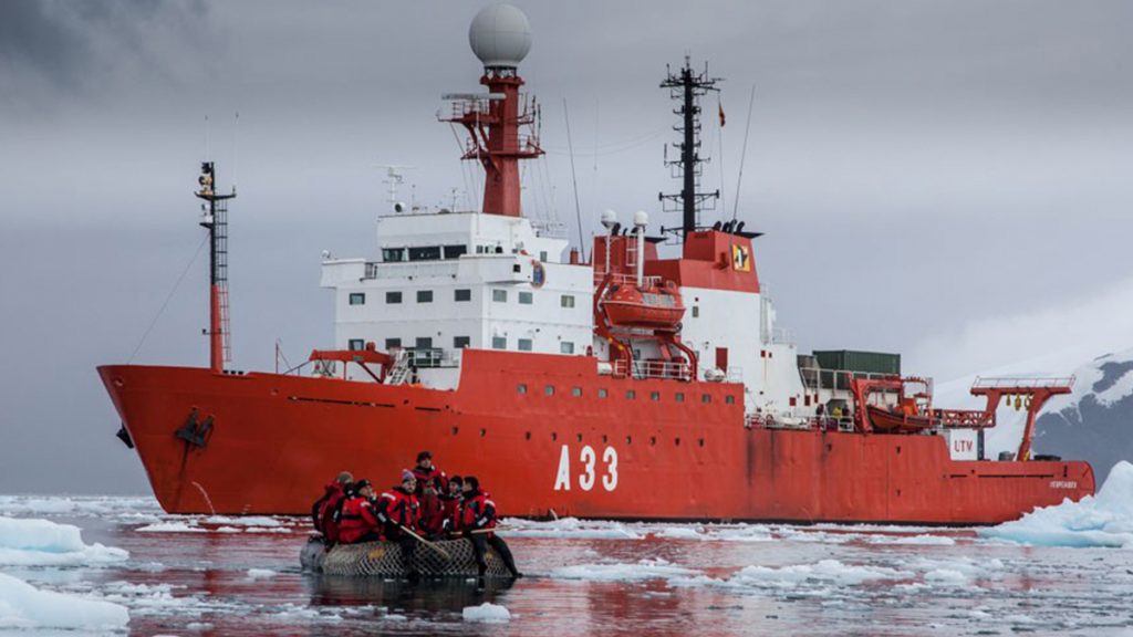 Hespérides el buque de la Armada que acaba de reconquistar el