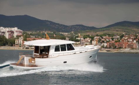 Nautica y Yates. Minorchino 54