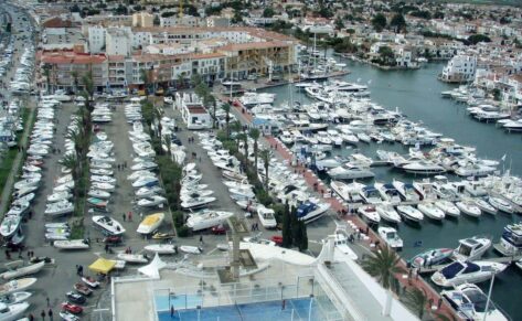 25ª Feria del Barco de Ocasión del Puerto de Empuriabrava. Una feria adaptada al mercado.