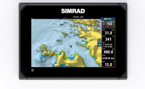 Plotter GO7 de Simrad con pantalla multitáctil de visualización de datos autónoma