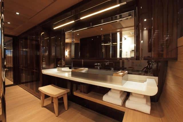 Perini Navi Seahawk 10