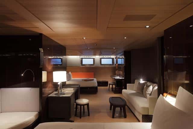 Perini Navi Seahawk 8