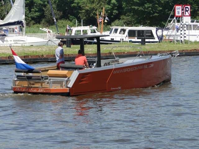 7 tres Bronson 36 Islander