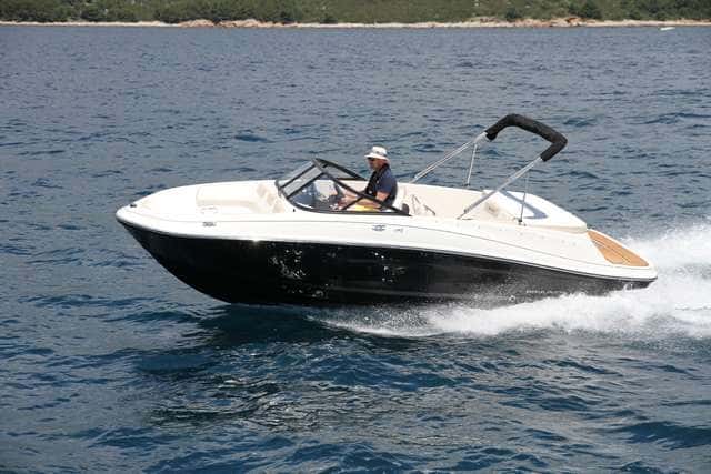 Bayliner VR5