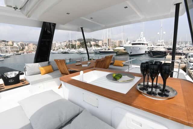 Fountaine Pajot MY44