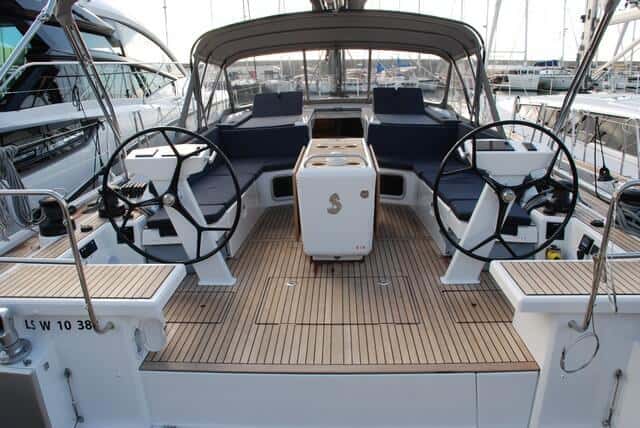 Oceanis 51.1 First Line