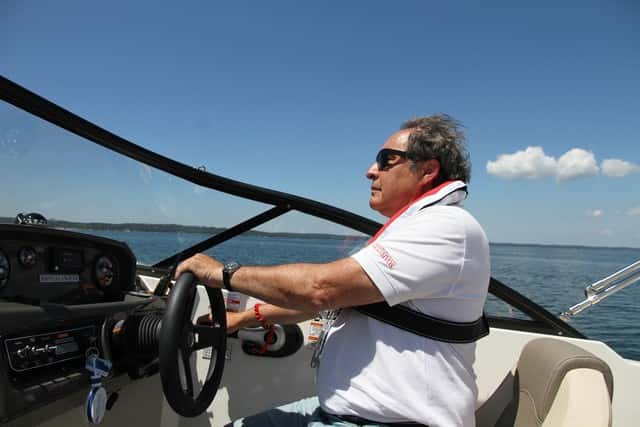 Bayliner VR5 Cuddy IB y OB