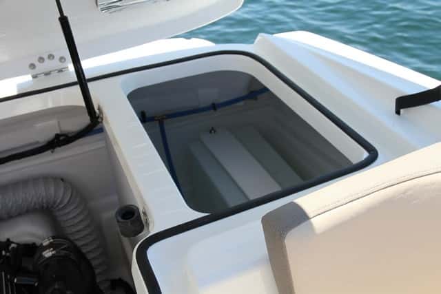 Bayliner VR5 Cuddy IB y OB