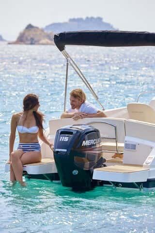 Quicksilver Activ 555 Cabin