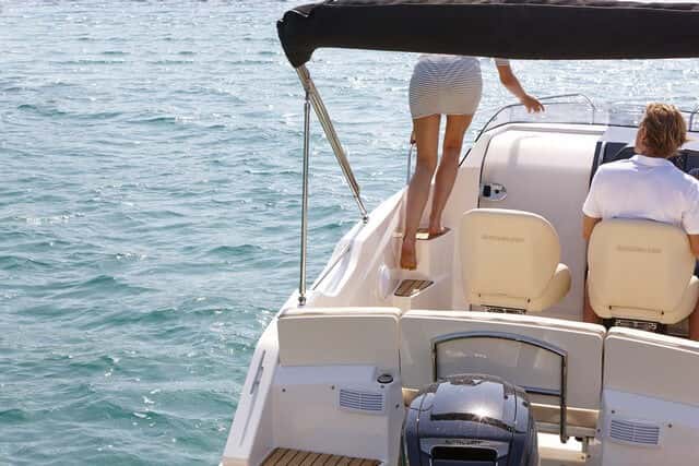 Quicksilver Activ 555 Cabin