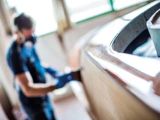 Contrato de reparación de embarcaciones de recreo