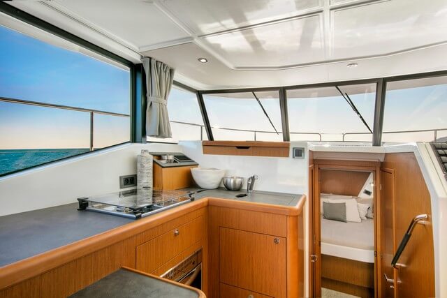 Bénéteau Swift Trawler 35 cocina