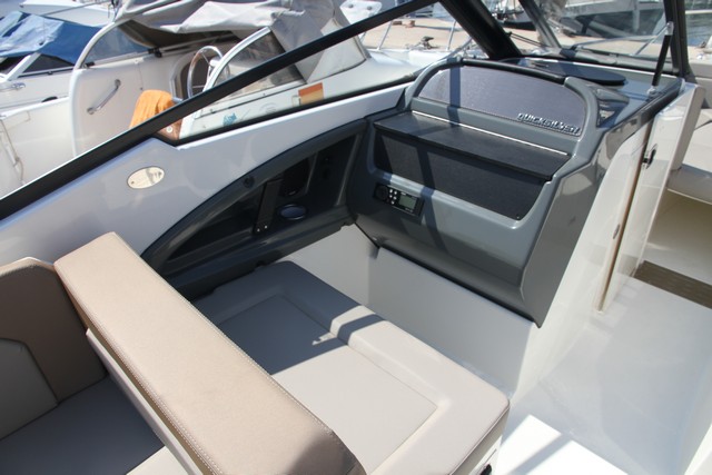 Quicksilver Activ 755 Bowrider