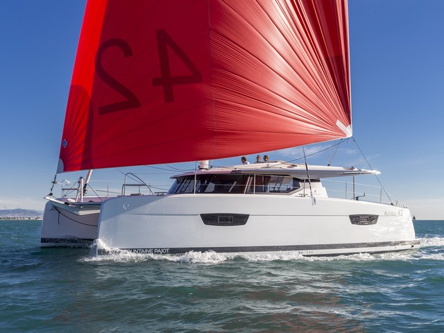 Fountaine Pajot Astréa 42