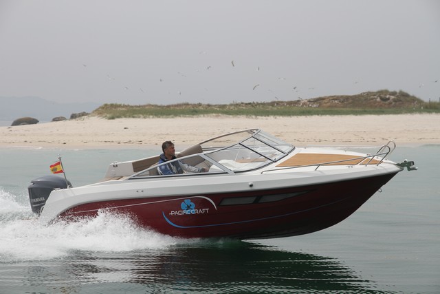 Pacific Craft 700 DC