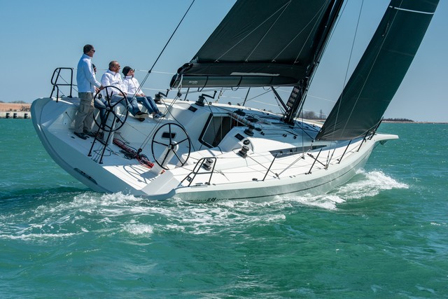 Italia Yachts 11.98