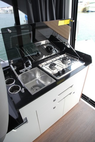 Bénéteau Antares 9