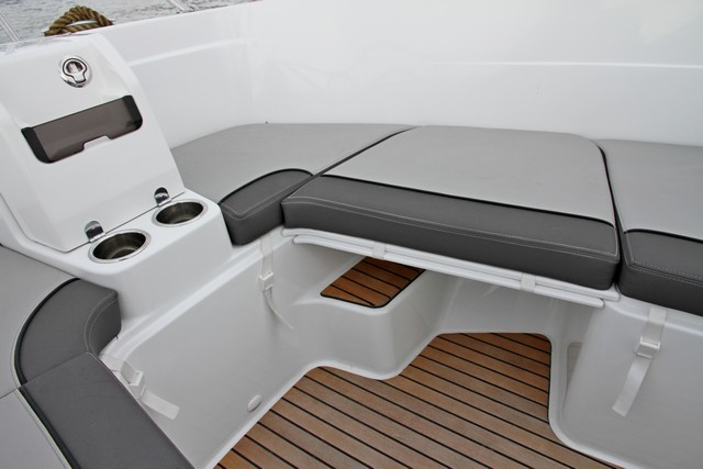 Jeanneau Cap Camarat 7.5 BR