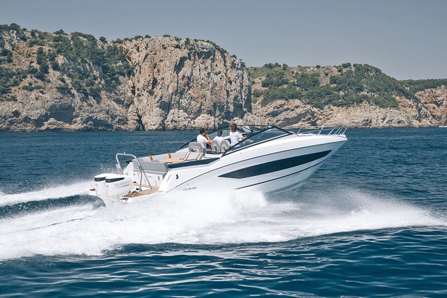 Shooting Flyer 10 by Beneteau