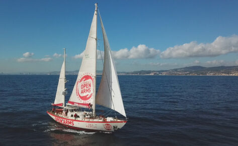 Simrad equipa el velero Astral de Open Arms