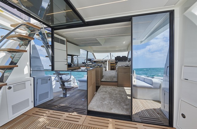Prestige 590 Flybridge