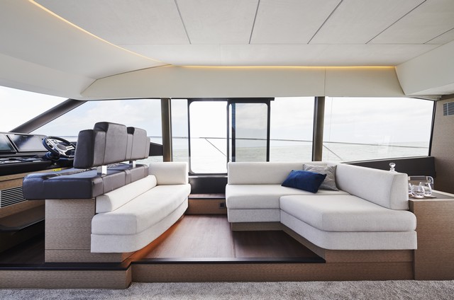 Prestige 590 Flybridge