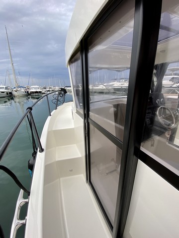 Quicksilver 805 Pilothouse