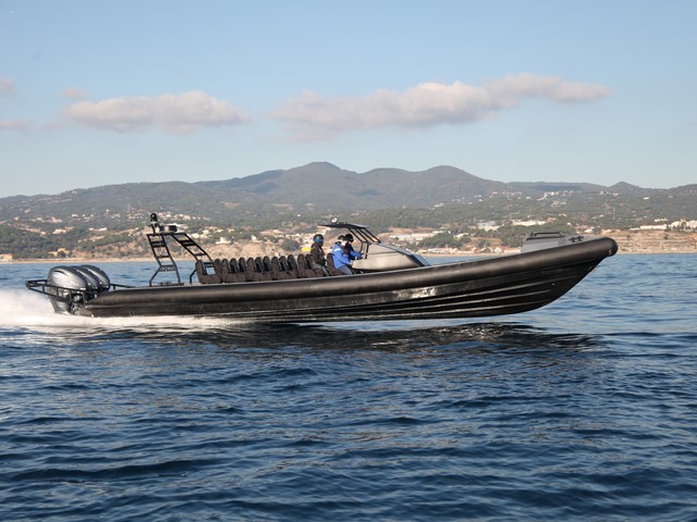 Aresa 1700 Black Falcon