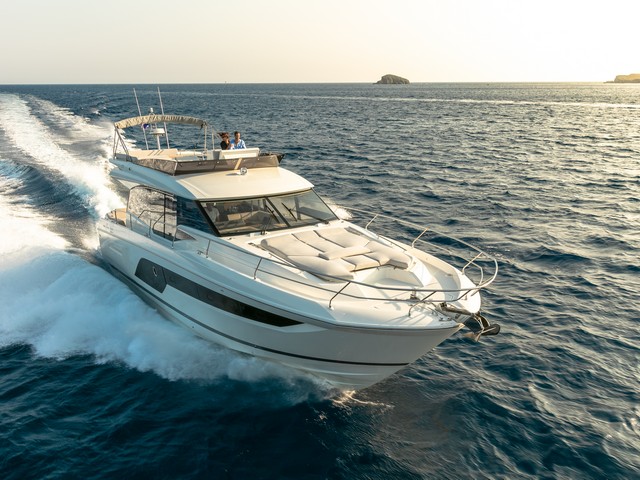 Prestige 590 Flybridge