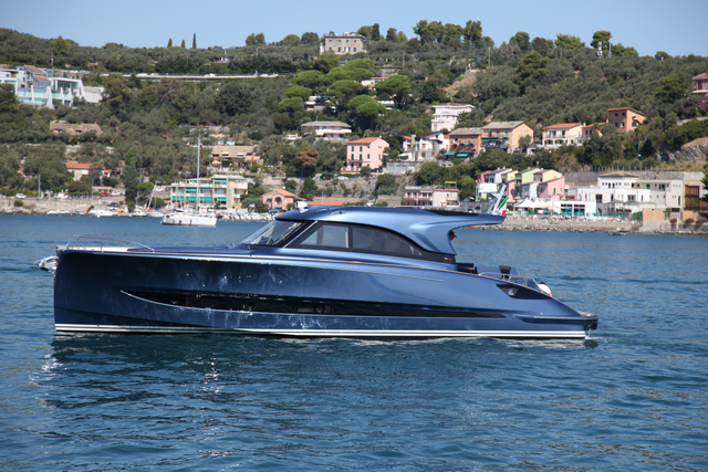 Solaris Power 48 Lobster