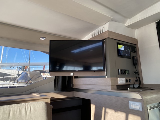 Fountaine Pajot Isla 40
