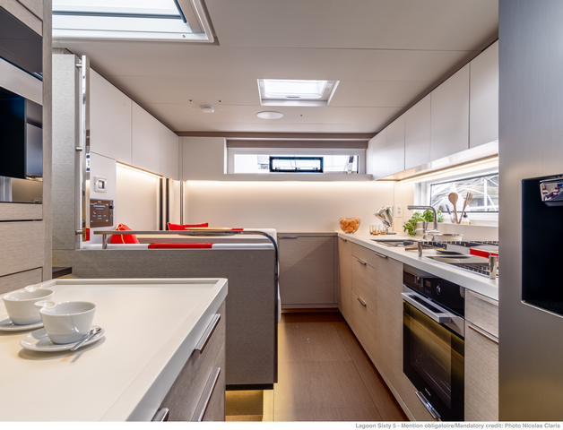 Lagoon Sixty 5 cocina