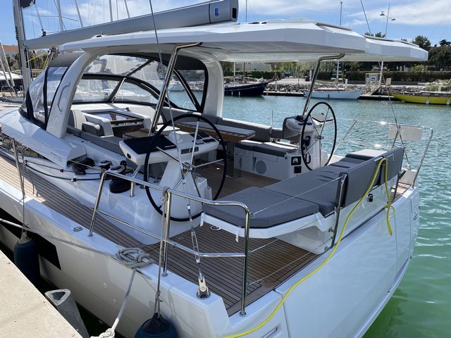 Jeanneau Yacht 60
