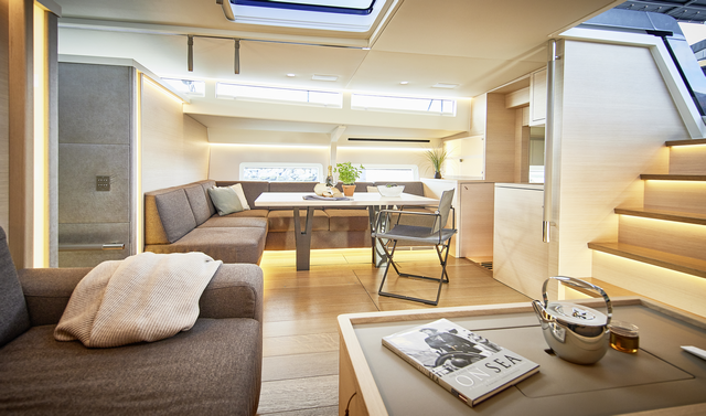 YYachts 8 Vegas Baby