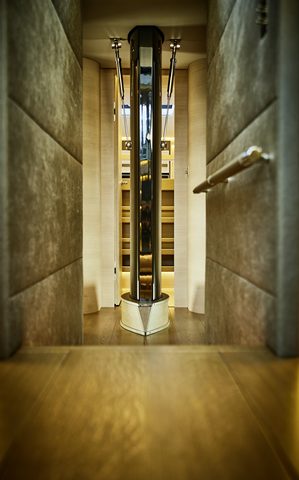 YYachts 8 Vegas Baby