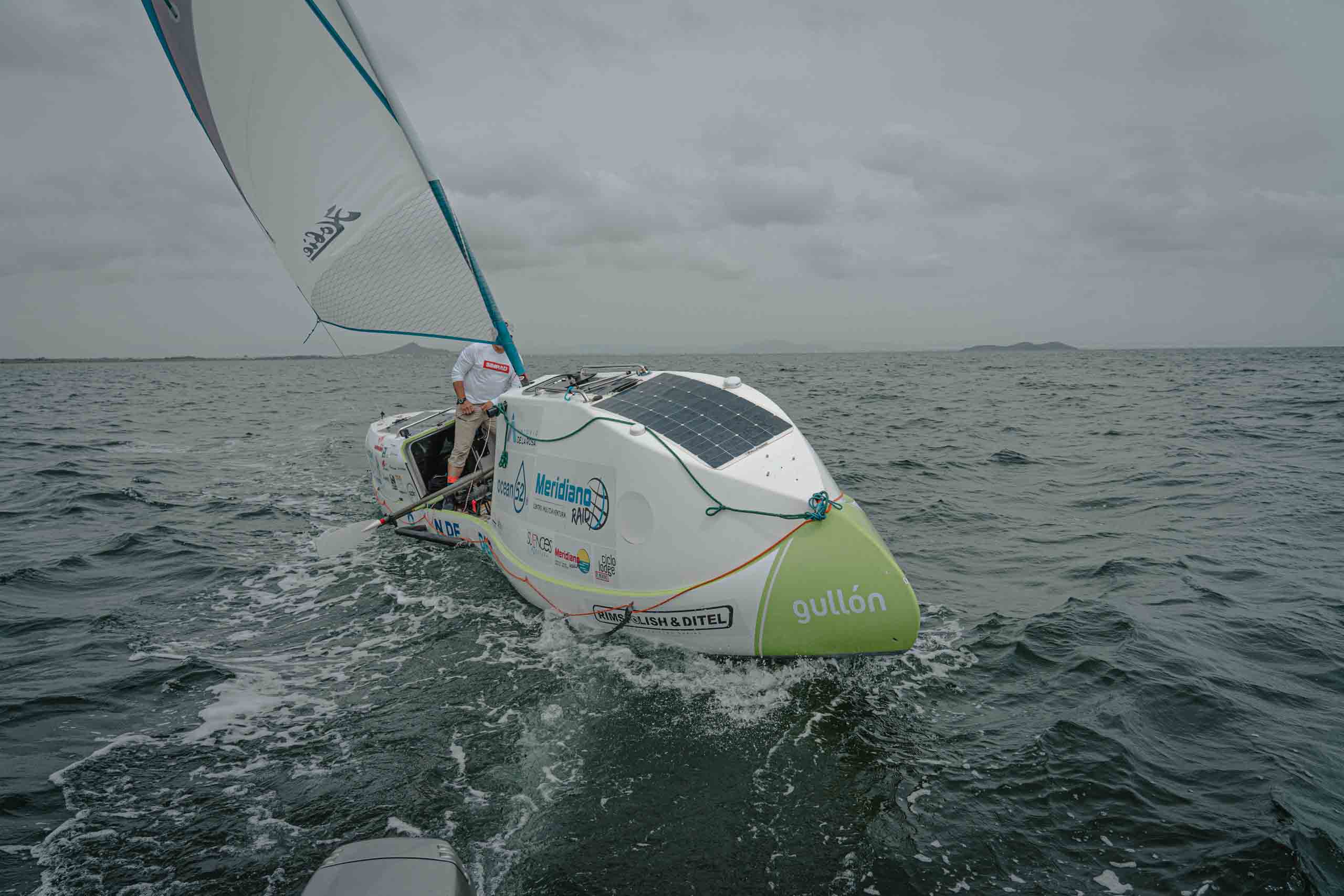 Helly Hansen equipará al aventurero español, Antonio de la Rosa, en su nueva aventura, la Expedición Antártico en Solitario 2021-22.