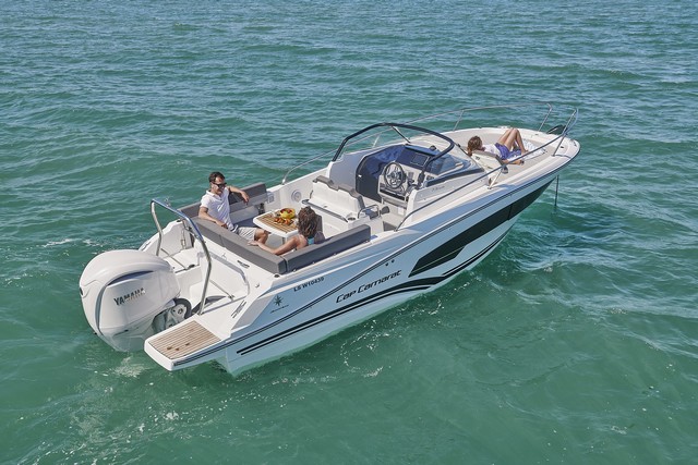 Jeanneau Cap Camarat 7.5 CC Série 3