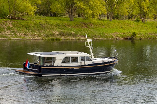 Linssen Grand Sturdy 500 Sedan