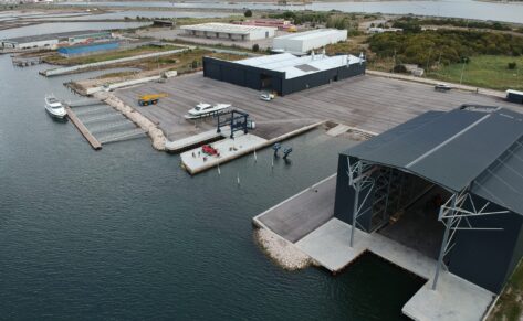 Neptune Yacht Refit Services, astillero polifacético