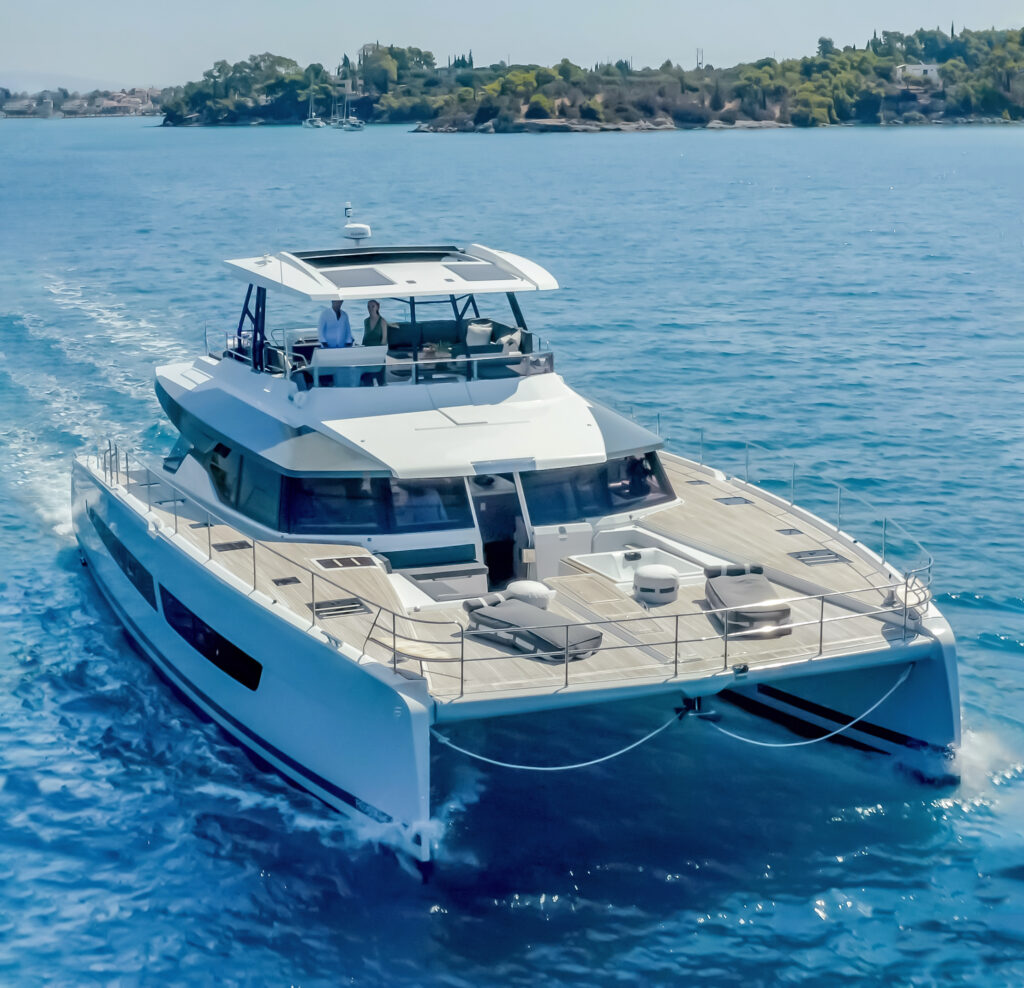Fountaine Pajot Power 67