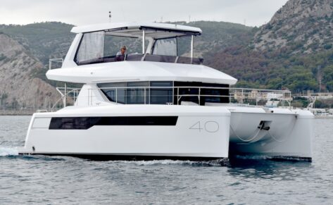 Catamaran Leopard 40PC