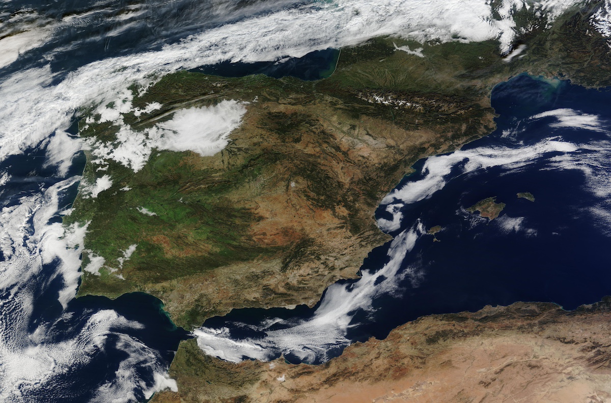 Niebla de advección sobre el Mediterráneo