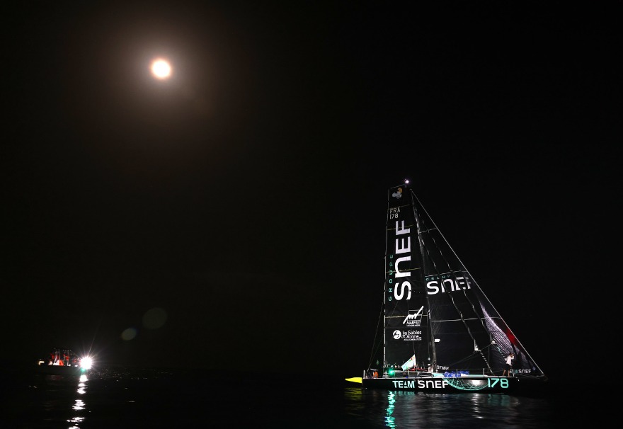 Equipo Snef a la llegada de la regata Niji 40