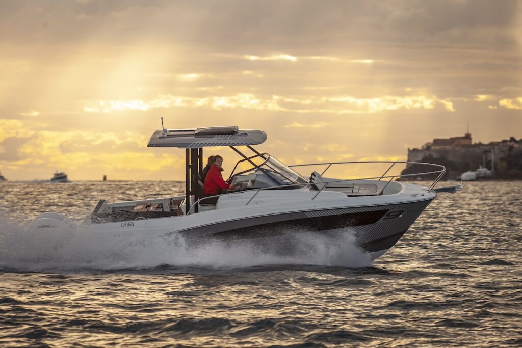 Cap Camarat 9.0 Walkaround Serie 2