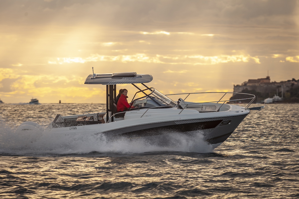 Cap Camarat 9.0 Walkaround Serie 2