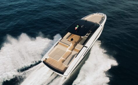 Fiart Custom Luxury Line P58.