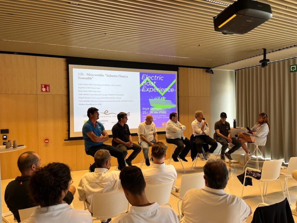 Barcelona Electric Marine Show Port Olímpic