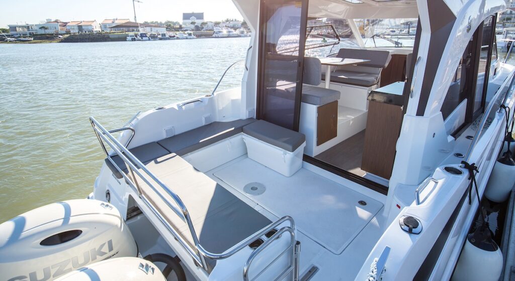 Beneteau Antares 9