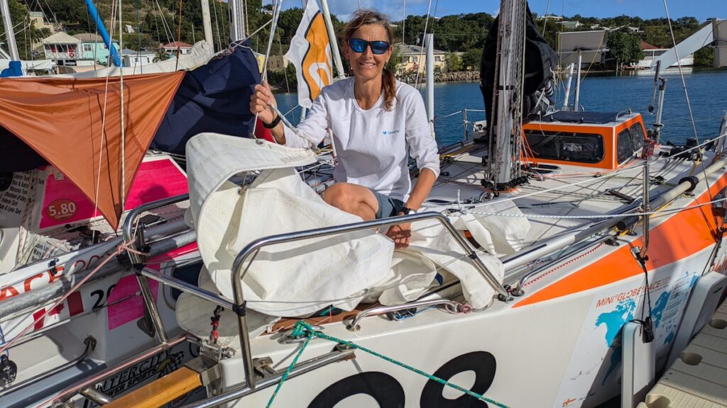 Pilar Pasanau en el Peter Punk para la Mini Globe 5.80