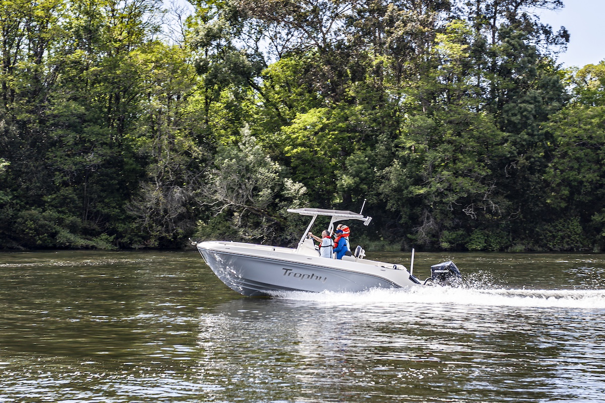 Bayliner Trophy 24 CC
